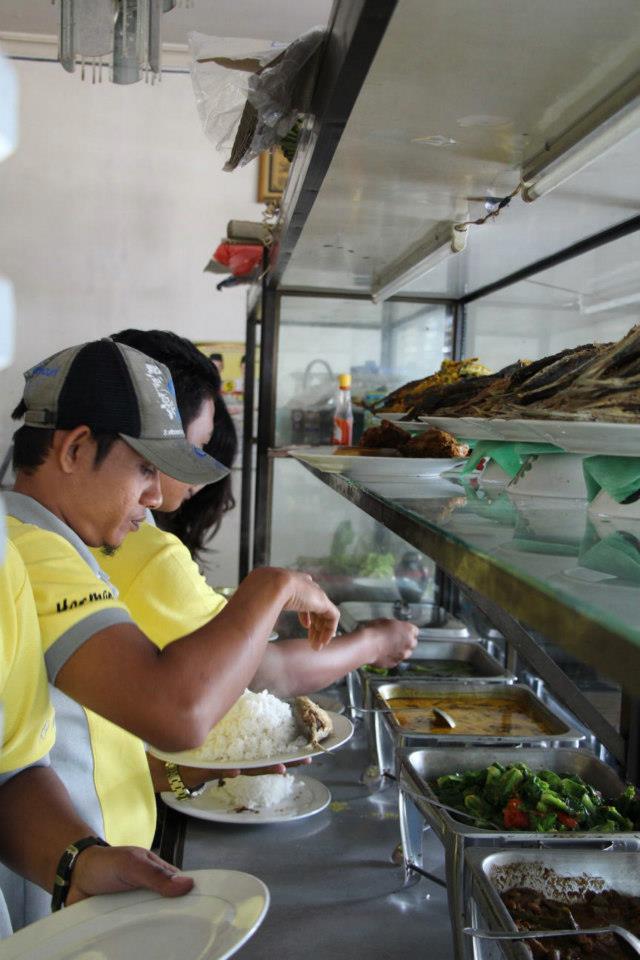 2003_629463183736151_1949257271_n