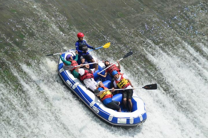 375594_669059646443171_1199275635_n