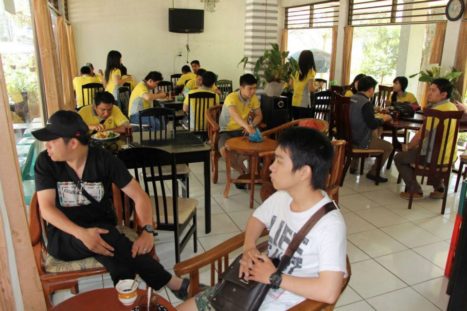 526764_629463200402816_438019684_n