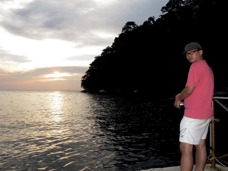 577198_447645915251213_664772085_n