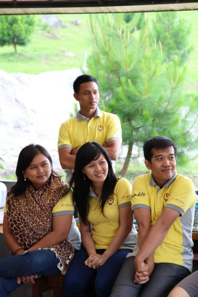 582209_629463580402778_448607782_n