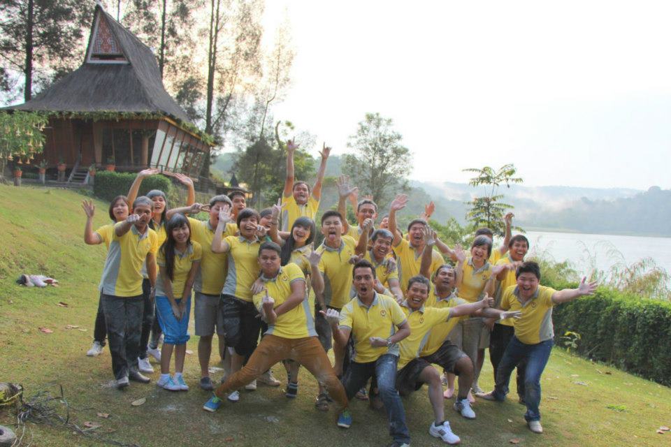 625544_629464877069315_599735558_n