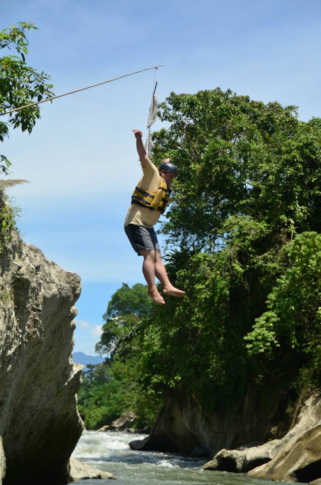 934624_669058893109913_465266660_n