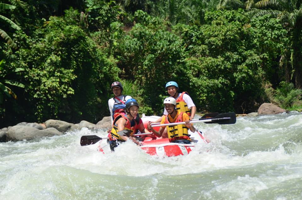 9374_669057026443433_1660366291_n