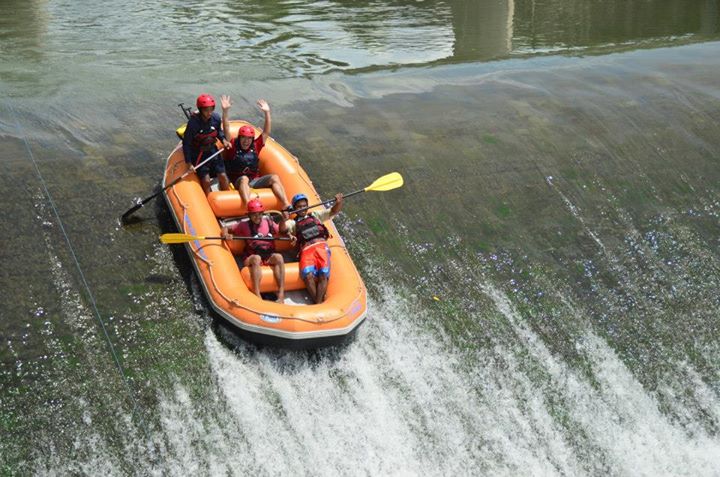 943084_669059326443203_629966510_n